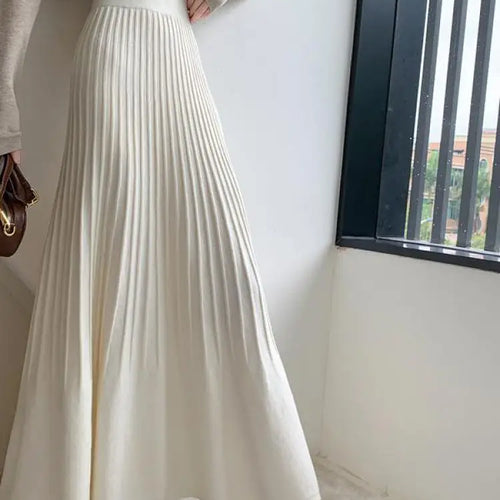 Load image into Gallery viewer, Autumn Winter Women&#39;s Black Elastic High Waist Skirt Korean Version Retro Beige Elegant Vacation Party Pleated A-line Long Skirt
