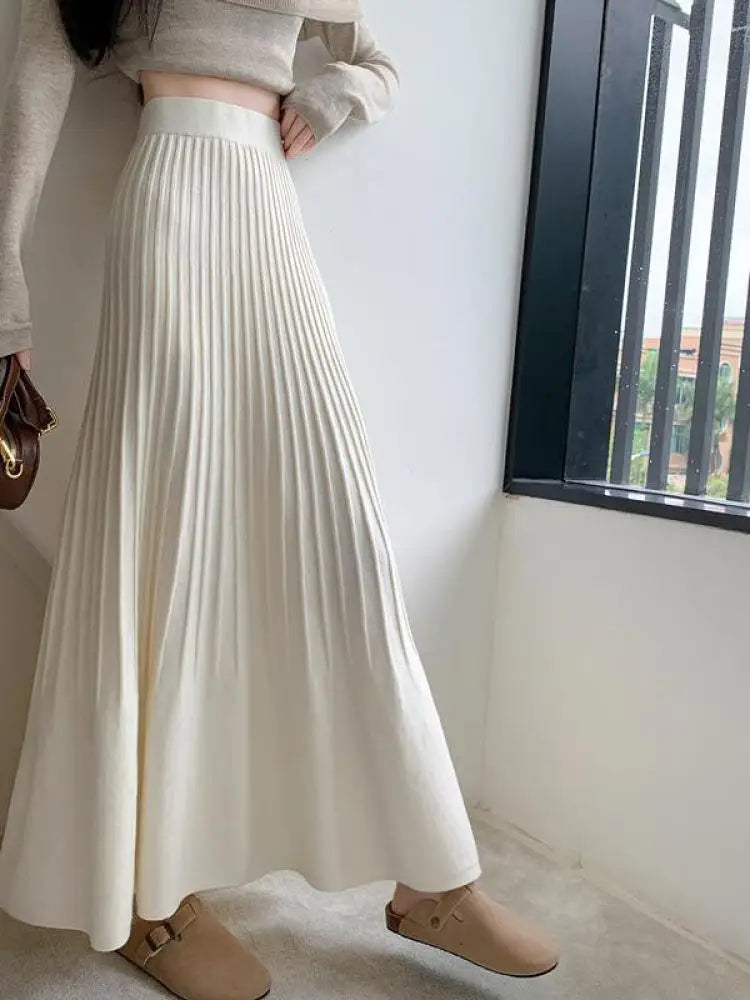 Autumn Winter Women's Black Elastic High Waist Skirt Korean Version Retro Beige Elegant Vacation Party Pleated A-line Long Skirt