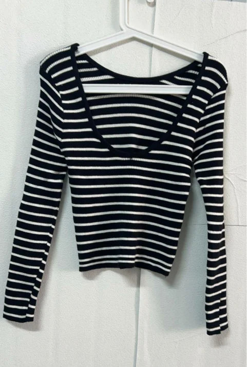 Striped Backless Slim Casual T-shirt Women Sexy Y2k Aesthetic Vintage Tshirts All Match Streetwear Long Sleeve Crop Tee Shirts