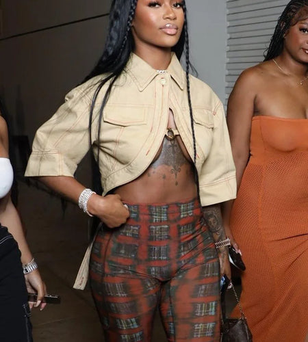 Small Personality Woman Jacker Button Metal Ring Autumn Cardigan Outdoor Street Fashion Half-Sleeved Lapel Short Coat