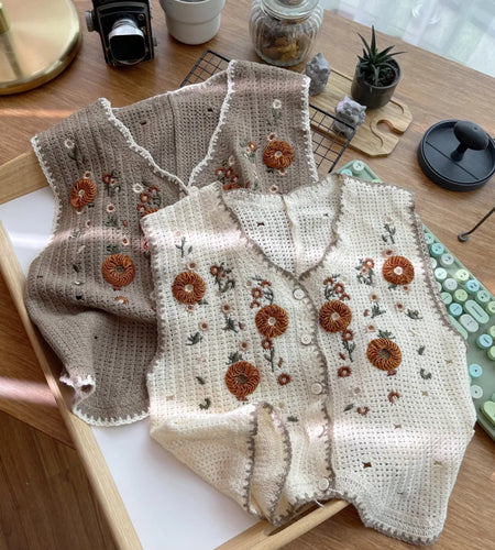 Women Summer Waistcoats Sleeveless Button Knitted Crochet Ins Floral Knit Cardigan Tops Vintage Floral Embroidery Cardigan Vest