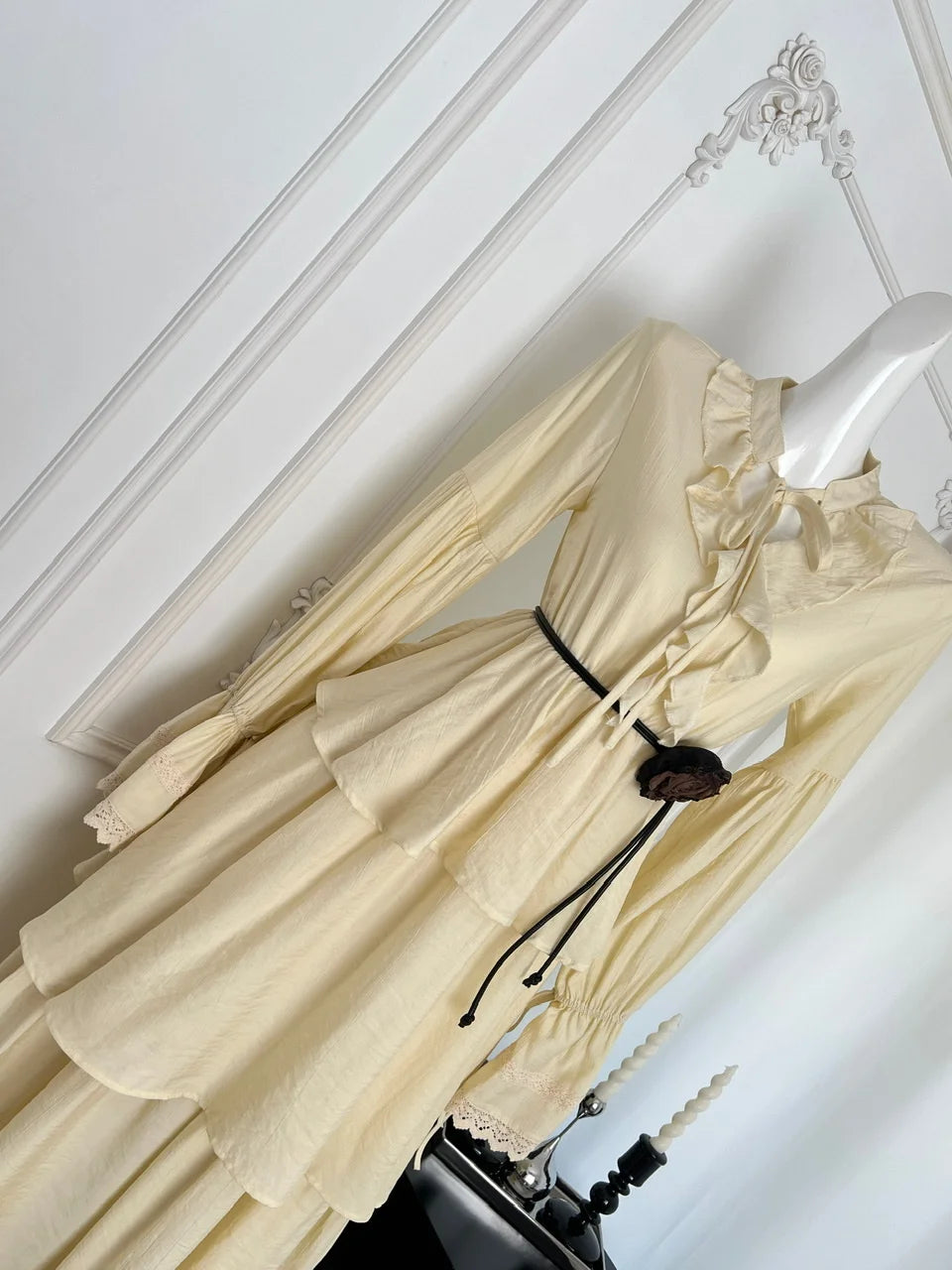 French Fashion Women's Beige Lace Long Sleeve Ruffles Lace-up Dress 2024 Autumn Vintage New High Waist Pleated Cake Dress Simple