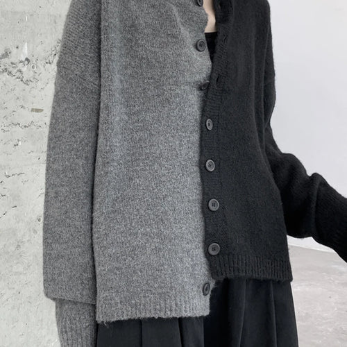 Load image into Gallery viewer, Color-block Big Size Knitting Cardigan Sweater Loose Fit --Neck Long Sleeve Women New Fashion Autumn Winter 2025 1DF2470
