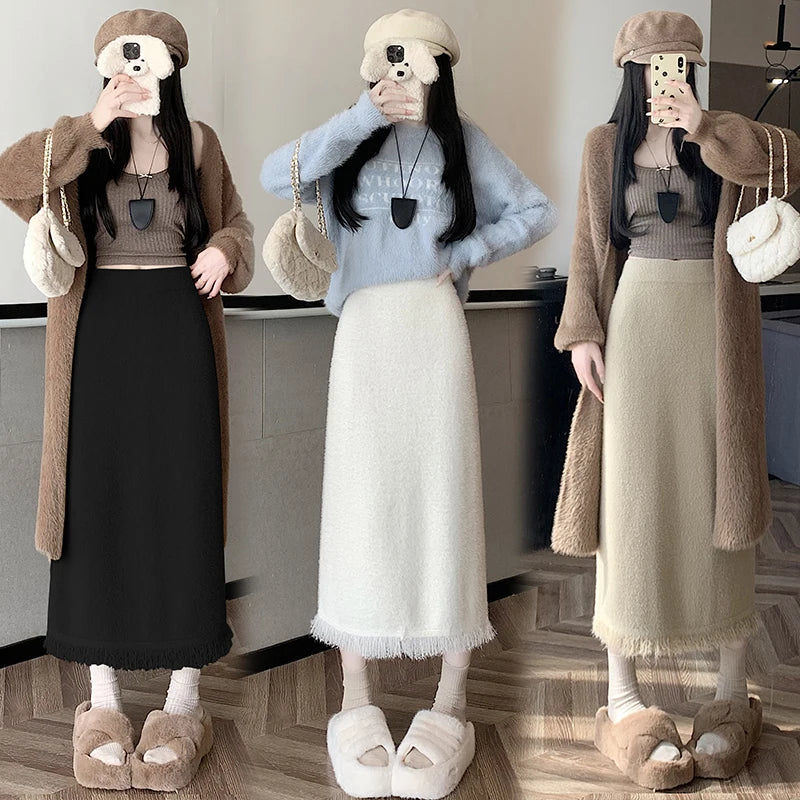 Vintage Women Black White Tassel Elegant High Waist Party Long Skirt 2024 Autumn Winter Khaki Straight Wrap Hip Knitted Skirts