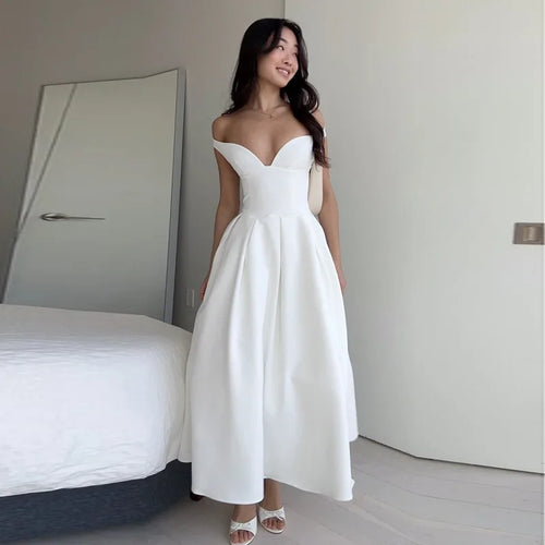 Load image into Gallery viewer, Off-shoulder Backless Pleated Maxi Dress Women Fashion Strapless Sleeveless High Waist A-line Club Long Dress Elegant
