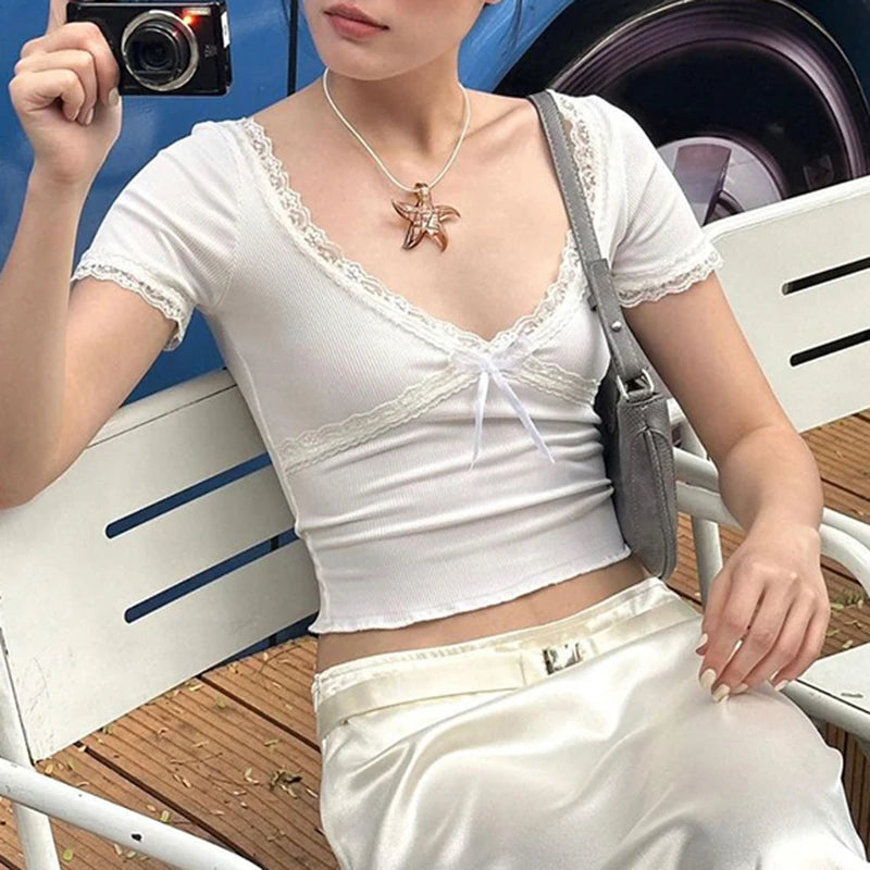 V Neck Lace Trim White Crop Tops Women Knit Summer T-shirts for Women Korean Fashion Cute Slim Tee Shirt y2k Clothes