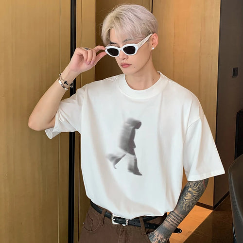 Load image into Gallery viewer, Round Collar Male T-shirt Short Sleeve Photocopy Design Figure Pattern Male Top Korean New Chic Men&#39;s Wear Loose Fit 9C6899
