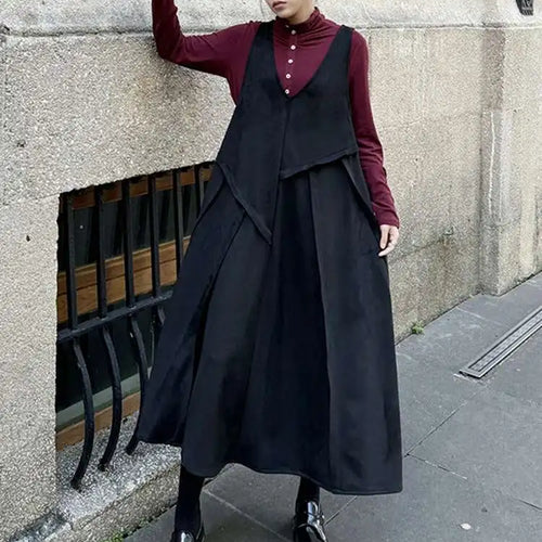 Load image into Gallery viewer, Women Black Irregular Spliced Big Size Long Strap Dress New V-Neck Sleeveless Fashion Tide Spring Autumn 2025 1DH7700
