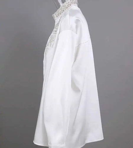Women White Pearl Spliced Big Size Elegant Blouse New V-neck Long Sleeve Shirt Fashion Tide Spring Autumn 2025 CPG2795