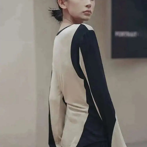 Load image into Gallery viewer, Women Black Apricot Color-block Big Size Casual T-shirt New Round Neck Long Sleeve Fashion Tide Spring Autumn 2025 1DF5723
