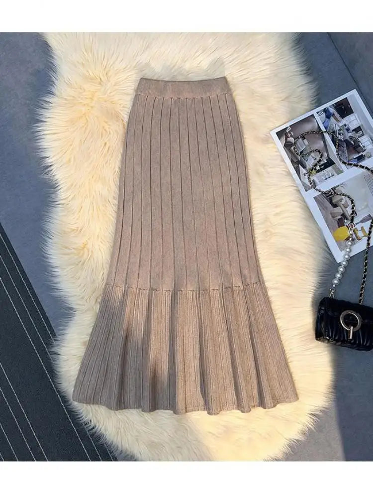 Vintage Women Solid High Waist Versatile Pleated A-line Long Skirt 2024 Autumn Winter French Sweet Knitted Fishtail Skirt Street