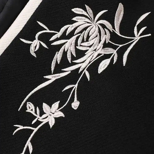 Load image into Gallery viewer, Black Embroidery Belted Big Size Woolen Coat New V-neck Long Sleeve Women Jacket Fashion Tide Autumn Winter 2025 CPG1079
