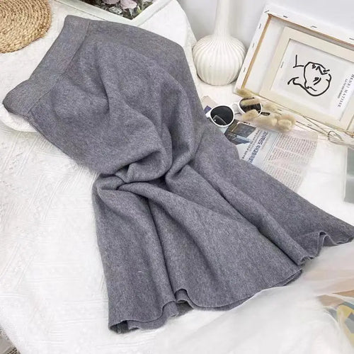 Load image into Gallery viewer, Vintage French Women&#39;s Solid Elegant Party Knitted Long Skirt Autumn Winter High Waist Vacation A-line Fishtail Skirt 2024 Trend
