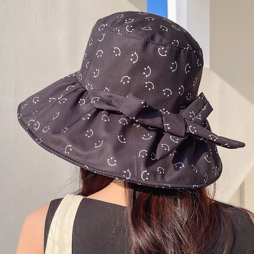 Load image into Gallery viewer, Women&#39;s Summer Hat Fashion Smiley Face Pattern Print Cap Bow Design Sun Hat Travel Beach Bucket Hat
