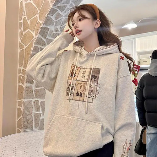 Load image into Gallery viewer, Autumn Winter 2025 Beige Velvet Embroidered Elegant Pullover Fashion Short Hooded Sweatshirt Women Trendy Long Sleeve Tops Retro
