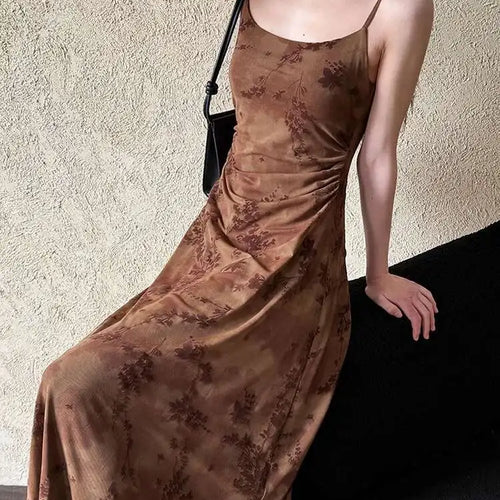 Load image into Gallery viewer, Women Brown Printed Vintage Long Spaghetti Strap Dress New Round Neck Sleeveless Fashion Tide Spring Summer 2025 1DJ0289
