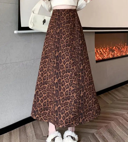 Autumn Winter Women Leopard Print Velvet Thick Elegant High Waist Long Skirt Vintage French Fashion Party Skirts Streetwear Boho