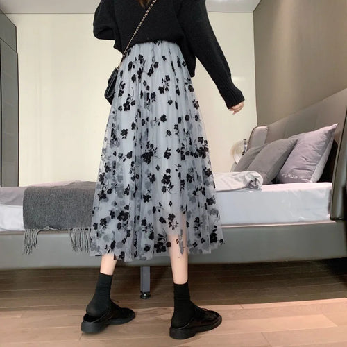 Load image into Gallery viewer, Long Tulle Skirt Women Vintage Butterfly Embroidery Elastic High Waist A-Line Mesh Pleated Skirt Female Midi Skirt Faldas Jupe
