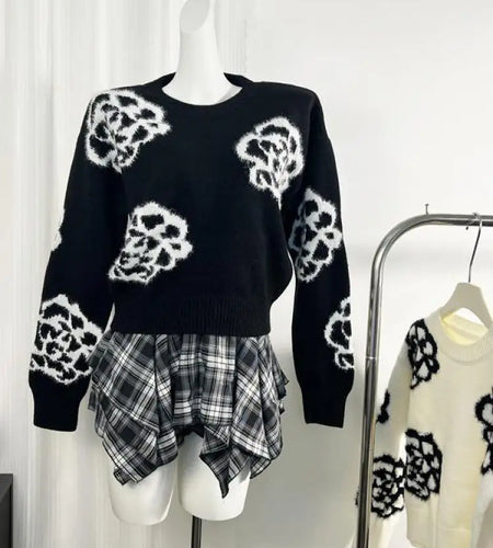 Autumn Winter French Retro Elegant Black White Patchwork Sweaters Women Round Neck Long Sleeves Knit Pullover Tops Trendy Casual