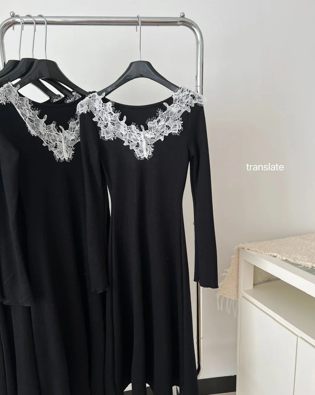 Autumn Black Patchwork Lace V Neck Elegant Slim Knitted Dresses Women Long Sleeves Festival Party Evening Dress Fashion Popular