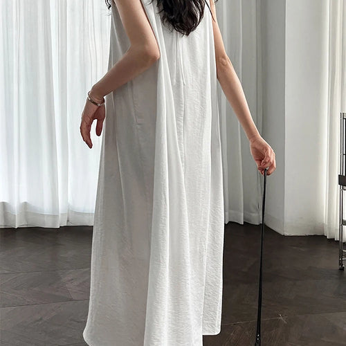 Load image into Gallery viewer, Women White Blue Knot Elegant Big Size Long Vest Dress New Halter Sleeveless Fashion Tide Spring Summer 2025 1DJ1282
