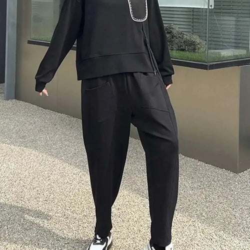 Load image into Gallery viewer, Black Topstitched Pocket Sweatshirt New Round Neck Long Sleeve Women Big Size Fashion Tide Spring Autumn 2025 1DJ0625
