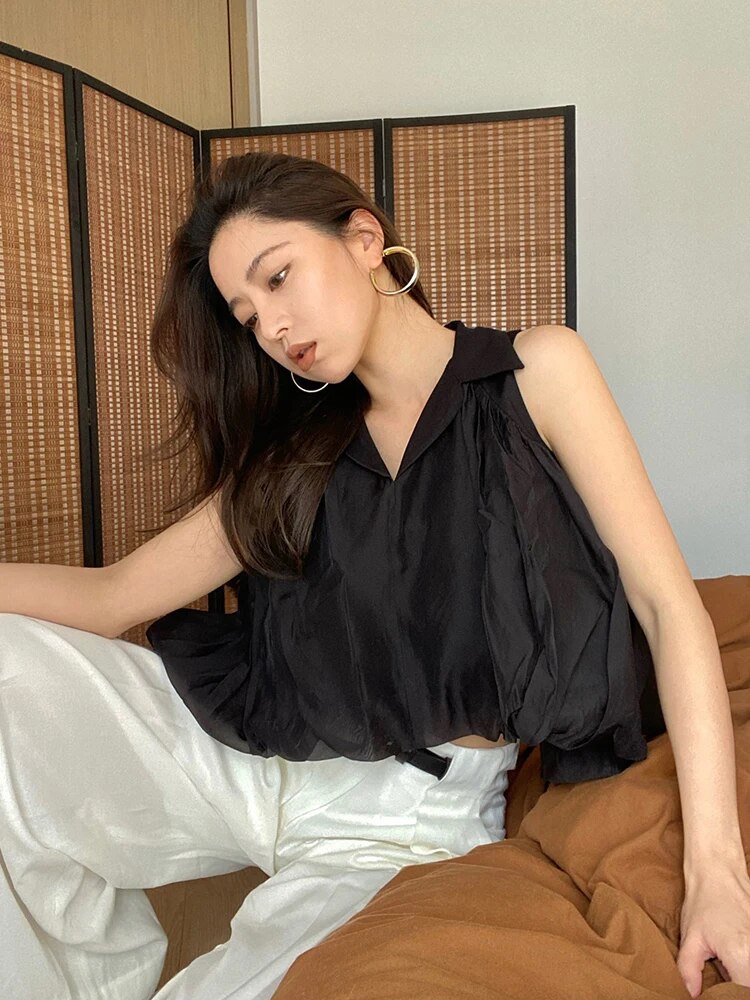 Solid Loose Shirts For Women Lapel Sleeveless Folds Summer Casual Temperament Blouse Female Fashion Clothing