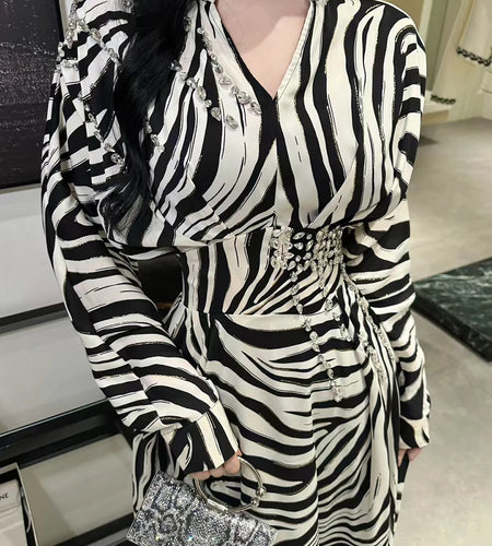 Hit Color Spliced Striped Fashion Dresses for Women V Neck Long Sleeves Tunic Patchwork Bead Elegant Dress Female