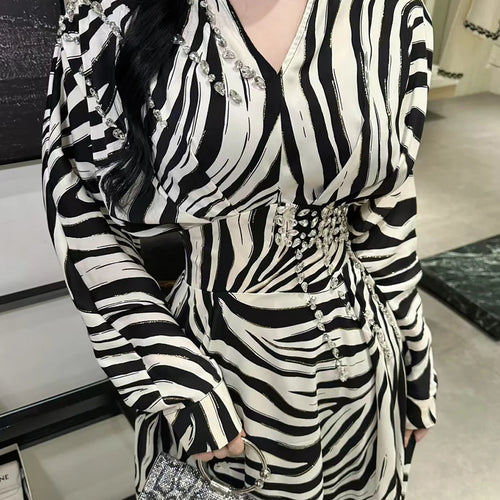 Load image into Gallery viewer, Hit Color Spliced Striped Fashion Dresses for Women V Neck Long Sleeves Tunic Patchwork Bead Elegant Dress Female
