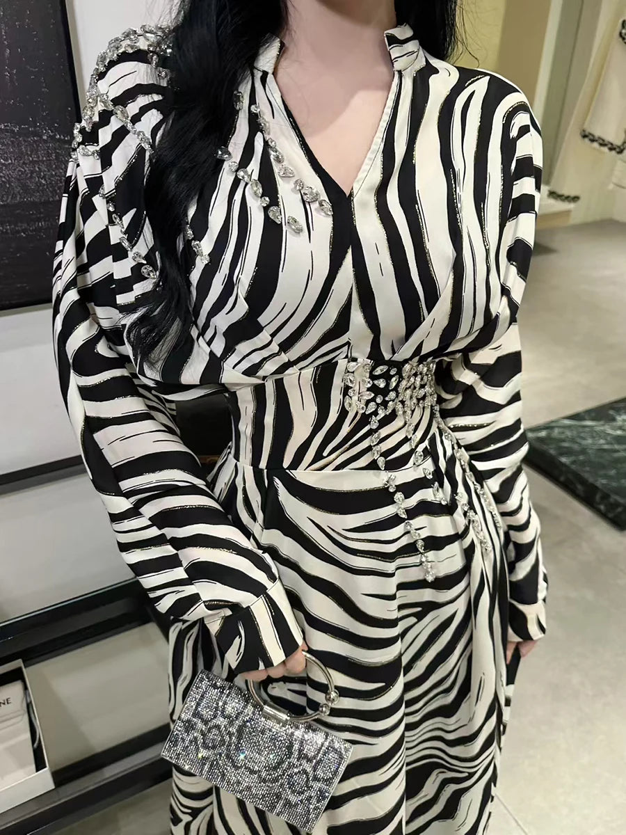 Hit Color Spliced Striped Fashion Dresses for Women V Neck Long Sleeves Tunic Patchwork Bead Elegant Dress Female