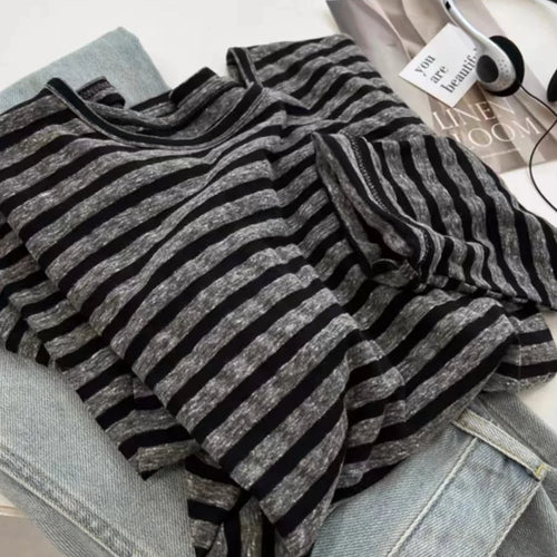Load image into Gallery viewer, Korean Fashion 2024 Autumn Winter New Gray Striped Round Neck Short T Shirt Women Long Sleeve Holiday Pullover Tops Casual Trend
