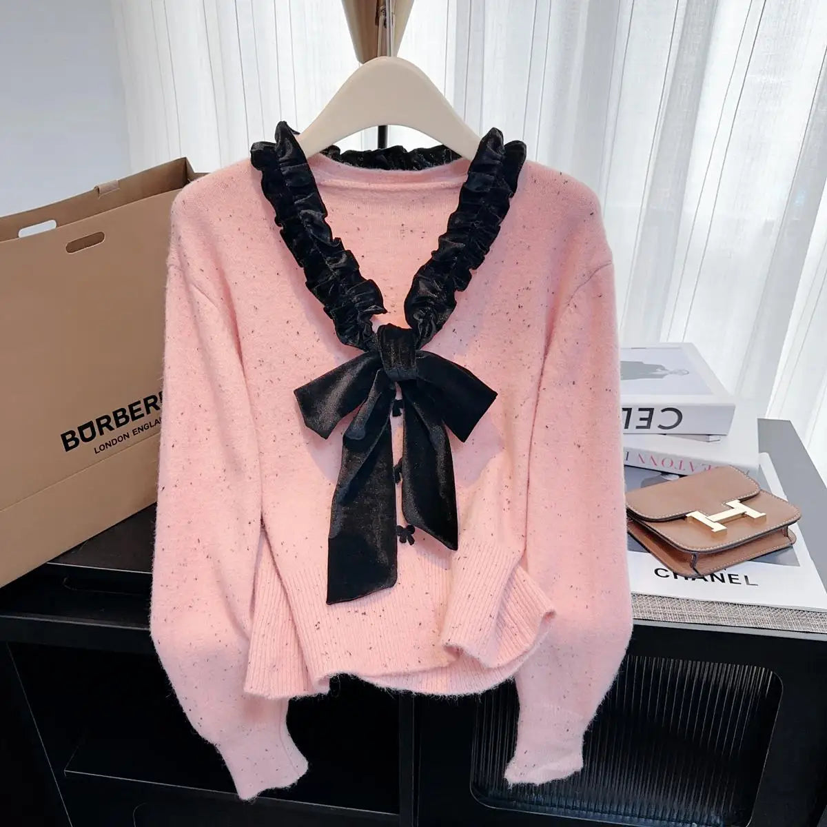 Autumn Winter French Patchwork Elegant V Neck Bow Ruffles Single Breasted Short Sweater Women New Long Sleeved Knitted Tops 2024