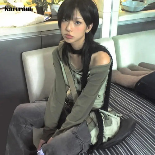 Load image into Gallery viewer, Japanese Y2k Off Shoulder T-shirt Grunge Aesthetics Graffiti Print Long Sleeve Tee Shirt Vintage Harajuku Streetwear 90s
