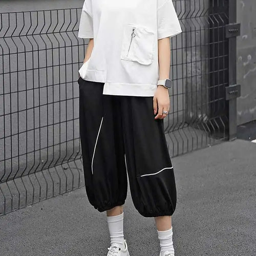 Load image into Gallery viewer, Women White Irregular Pocket Big Size Casual T-shirt New Round Neck Short Sleeve Fashion Tide Spring Summer 2025  1DJ0620
