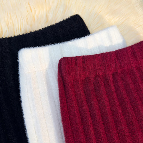 Load image into Gallery viewer, Autumn Winter Women's Black White Elegant Knitted Long Skirt Red Elastic High Waist Party Wrap Hip Pleated Fishtail Skirts 2024
