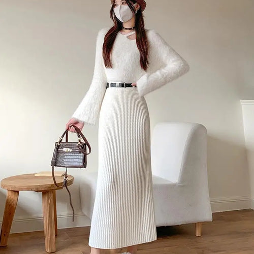 Load image into Gallery viewer, Women's Solid Elegant Office Lady Knitted Long Skirt Retro High Waist Party Wrap Hip Pleated Skirt 2024 Autumn Winter Simplicity
