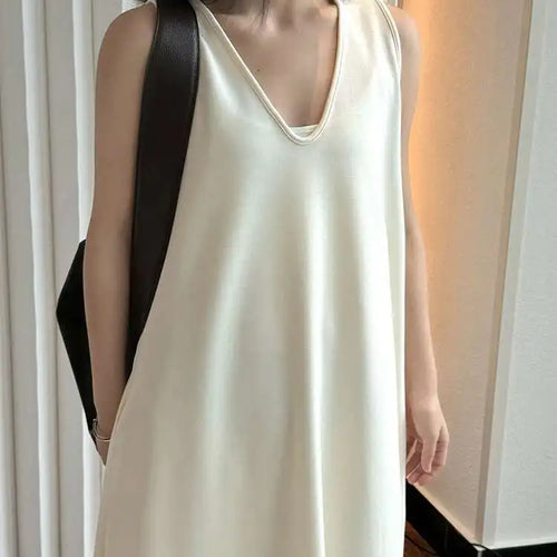 Load image into Gallery viewer, Women Black Brief Irregular Shaped Pocket Long Elegant Dress New V-Neck Sleeveless Fashion Tide Spring Autumn 2025 1DH9419
