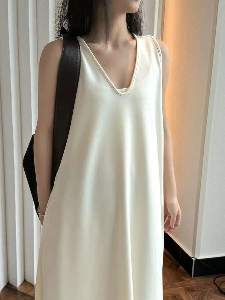 Women Black Brief Irregular Shaped Pocket Long Elegant Dress New V-Neck Sleeveless Fashion Tide Spring Autumn 2025 1DH9419