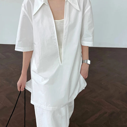 Load image into Gallery viewer, Women White Plain Color Thin Big Size Blouse New V-Neck Short Sleeve Shirt Fashion Tide Spring Summer 2025 1DJ1470
