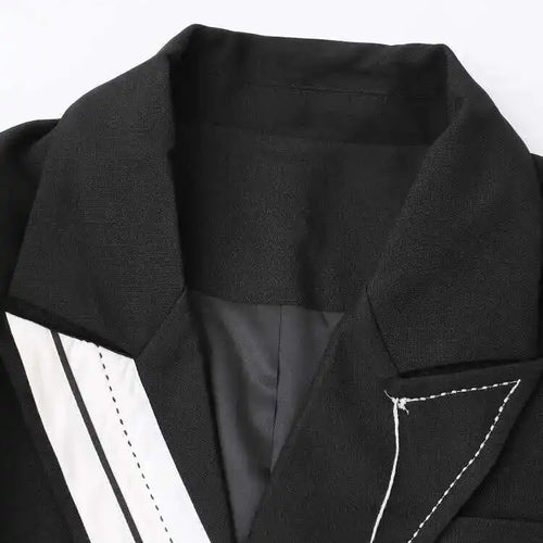 Load image into Gallery viewer, Women Black Topstitched Big Size Long Casual Blazer New Lapel Long Sleeve Jacket Fashion Tide Spring Autumn 2025 20A3504
