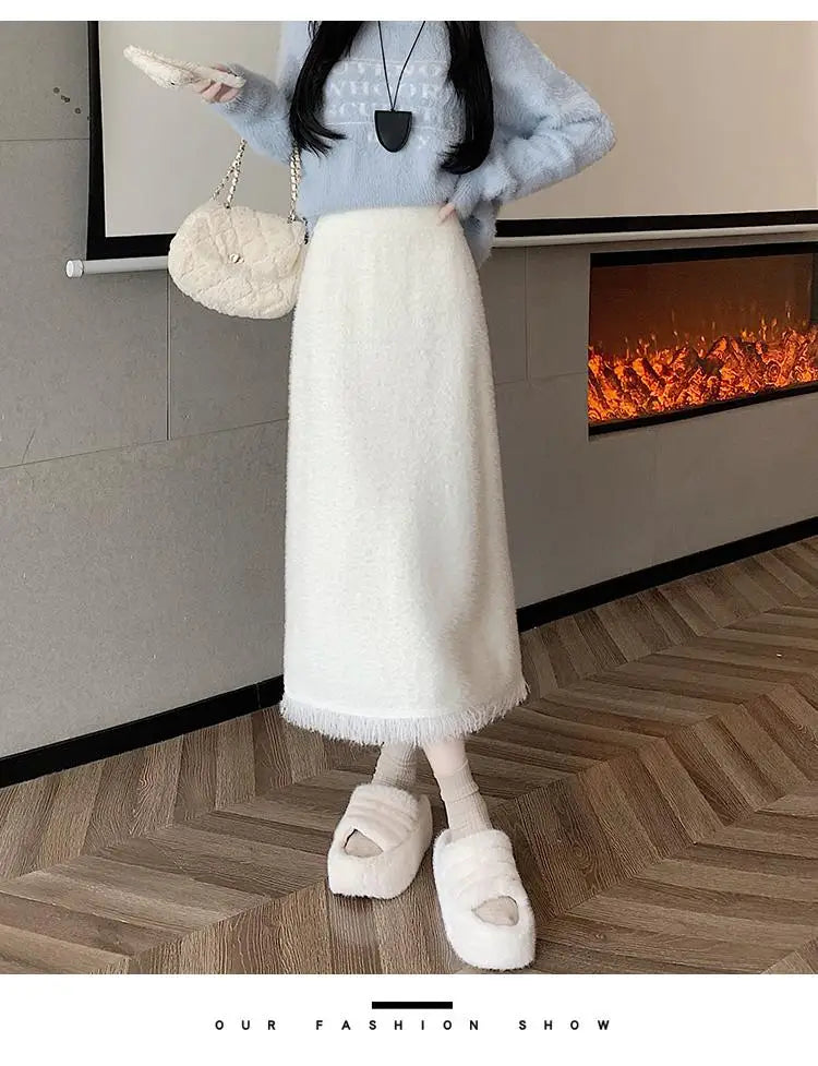 Vintage Women Black White Tassel Elegant High Waist Party Long Skirt 2024 Autumn Winter Khaki Straight Wrap Hip Knitted Skirts