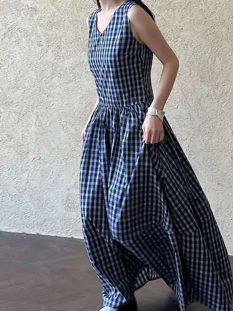 Women Dark Blue Plaid Pocket Vintage Long Elegant Vest Dress New V-Neck Sleeveless Fashion Tide Spring Summer 2025 1DJ0667