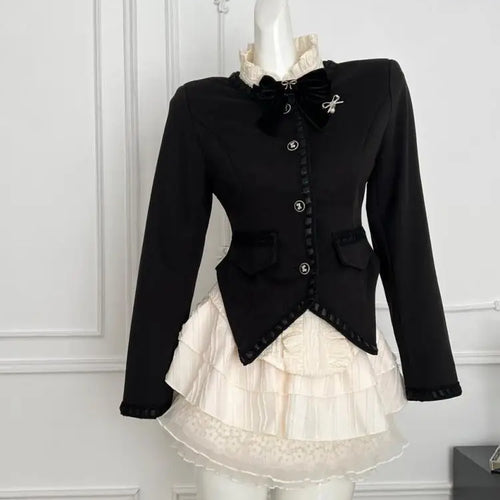 Load image into Gallery viewer, French Vintage Black Small Perfume Style Temperament Short Jacket Women&#39;s Autumn Winter Long Sleeved Single Breasted Cotton Coat
