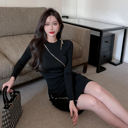 Load image into Gallery viewer, Autumn Black Sexy Club  Round Neck Zipper Dress Women A Line Casual Streets 2023 New Long Sleeved Party Slim Knit Hip Wrap Dress
