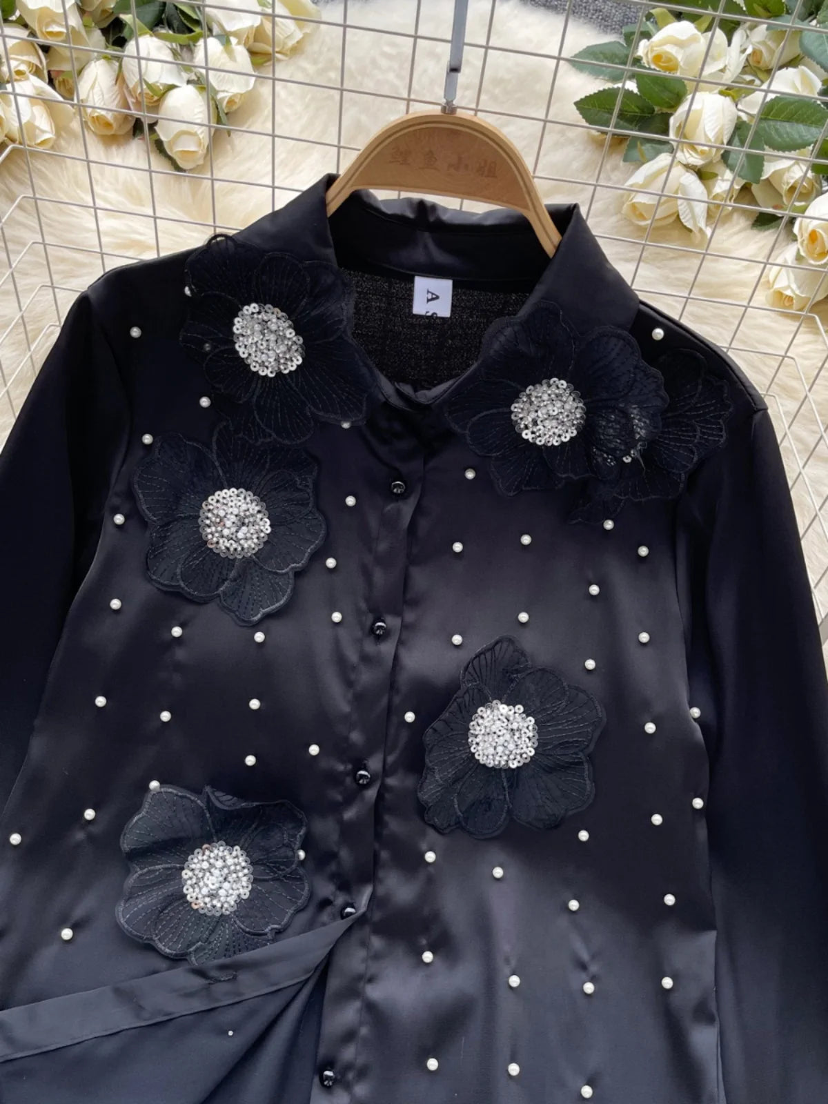 French Retro White Bead Sequin Single Breasted Long Sleeved Women's Shirt Autumn 2024 New Black Embroidered Flower Blouses Tops