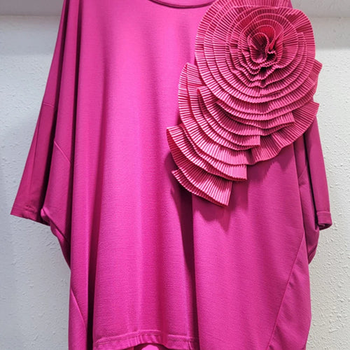 Load image into Gallery viewer, Women Rose Red Three-dimensional Flower Big Size T-shirt New Round Neck Short Sleeve Fashion Spring Summer 2025 1DH9985
