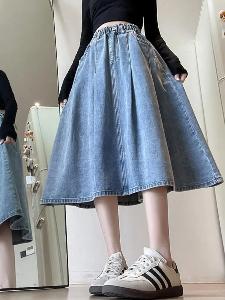 Vintage Women's Blue Elegant Plus Size Denim Jean Skirt Autumn And Winter High Waist Button Vacation Pleated Long Skirts Popular