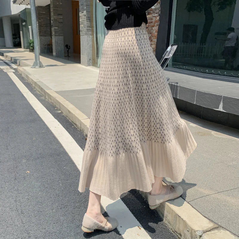 Korean Fashion Women Black Print Patchwork Elegant Long Skirt 2024 Autumn Winter Vintage Beige High Waist A-line Pleated Skirts