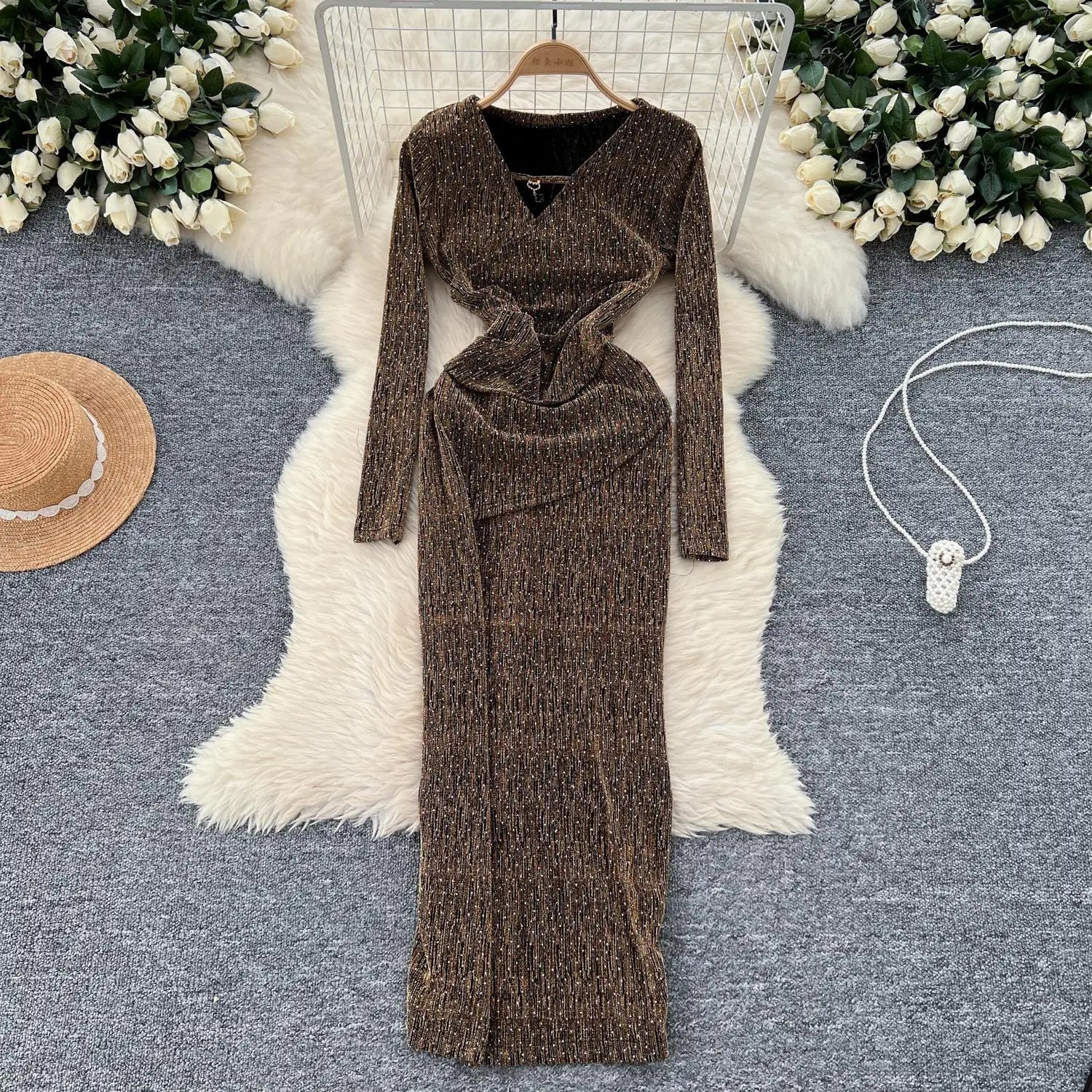Autumn Women Fashion 2024 New Black Red Diamonds Elegant V Neck Long Sleeve Slim Evening Party Dress Gold Hollow Out Dress Robe