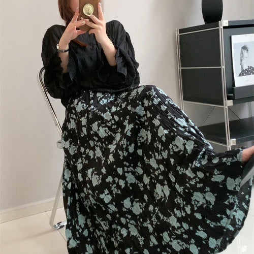 Load image into Gallery viewer, Spring Summer French Fashion Retro Rose Red Floral Elegant Slim Long Skirt Women Black High Waisted Vacation Half Skirt Bohemian
